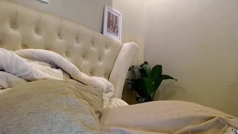 Snapshot of your_pov chatting on 02-09-26, 06:17 Lena online show from 02-09-26, 06:17