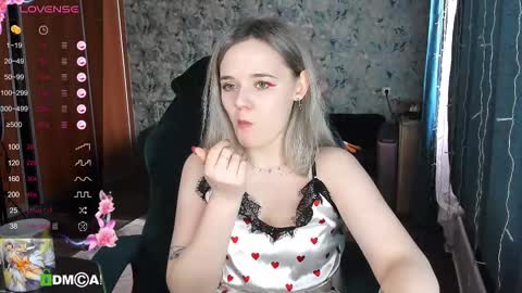 Molly online show from 03-06-25, 06:30