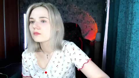 Snapshot of your_small_bunny chatting on 05-12-26, 02:08 Molly online show from 05-12-26, 02:08