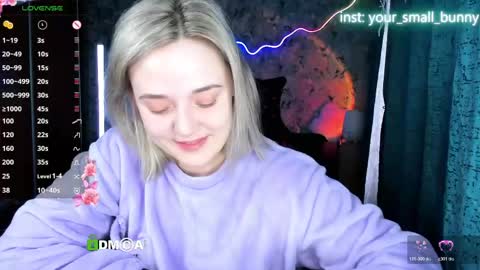 Snapshot of your_small_bunny chatting on 05-17-26, 02:09 Molly online show from 05-17-26, 02:09
