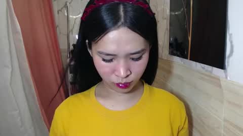 your_twinkletoes18 online show from 02-15-26, 05:53