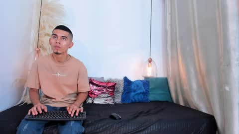 Angel online show from 05-08-26, 11:59