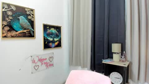 Snapshot of yourangelofsex chatting on 06-17-26, 06:05 yourangelofsex online show from 06-17-26, 06:05