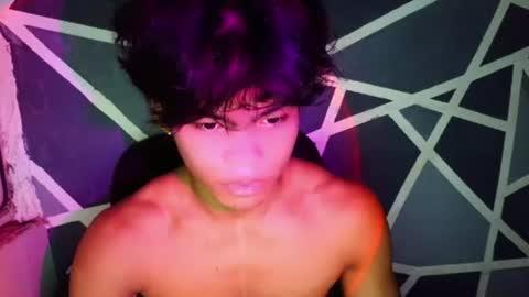 Snapshot of yourboycumrain chatting on 06-23-26, 11:25 rainy online show from 06-23-26, 11:25