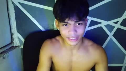 Snapshot of yourboycumrain chatting on 07-05-26, 04:41 rainy online show from 07-05-26, 04:41
