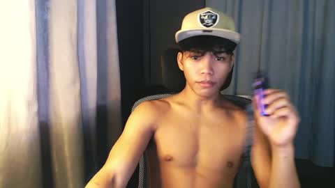 Snapshot of yourboycumrain chatting on 07-19-26, 10:46 rainy online show from 07-19-26, 10:46