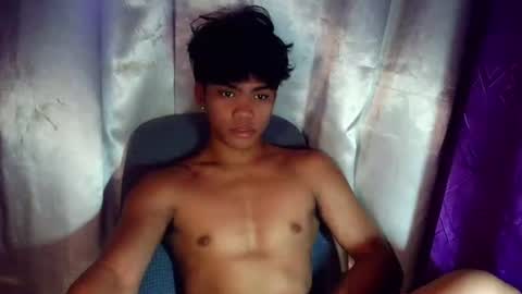 Snapshot of yourboycumrain chatting on 07-30-26, 12:42 rainy online show from 07-30-26, 12:42