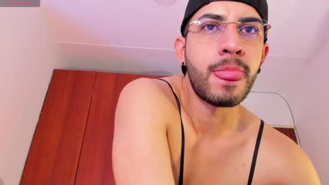 YOURBOYNEXTDOOR online show from 12-13-24, 11:45