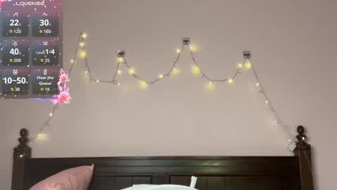 Snapshot of yourbunnymi chatting on 02-20-26, 04:40 Eva online show from 02-20-26, 04:40