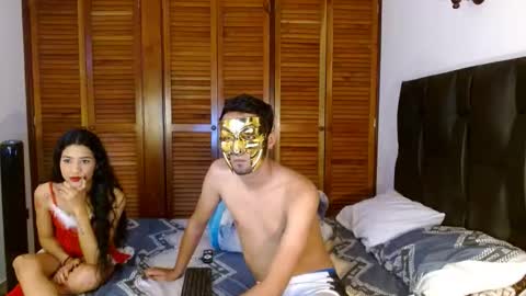 Snapshot of yourcouplehot chatting on 12-17-25, 08:09 yourcouplehot online show from 12-17-25, 08:09