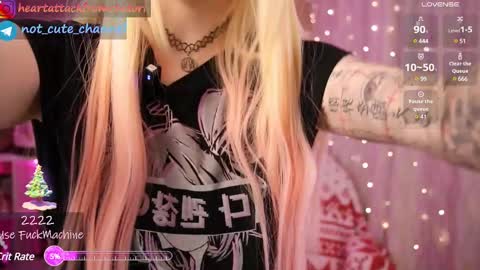 Snapshot of yourcutewaifu chatting on 01-19-25, 03:29 Lina Fansly online show from 01-19-25, 03:29