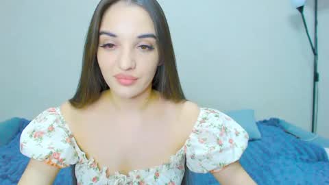 Snapshot of yourdreammary chatting on 06-18-26, 04:22 Adele online show from 06-18-26, 04:22