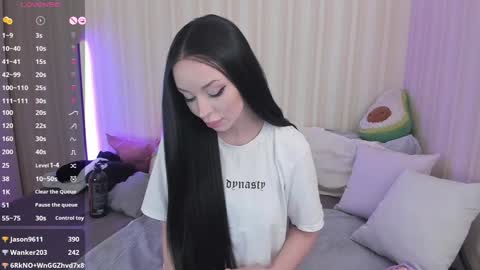 Snapshot of youreyesgazm chatting on 12-08-24, 11:46 Mary online show from 12-08-24, 11:46