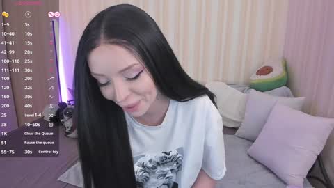 Mary online show from 12-23-24, 08:44