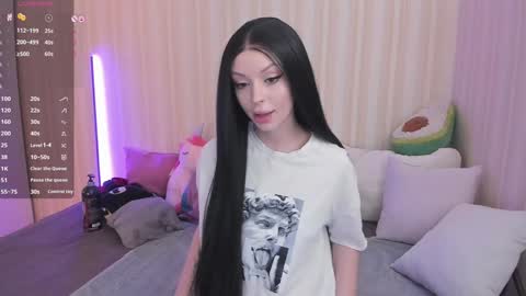 Snapshot of youreyesgazm chatting on 01-27-25, 07:45 Mary online show from 01-27-25, 07:45