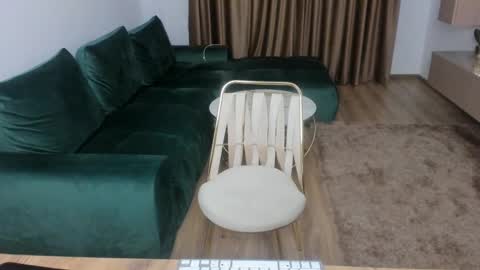 Snapshot of yourfantasyc chatting on 02-28-25, 04:20 Evelline online show from 02-28-25, 04:20