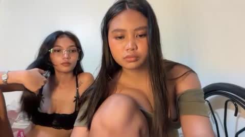 Snapshot of yourfantasyyy_ chatting on 06-17-26, 10:39 yourfantasyyy_ online show from 06-17-26, 10:39