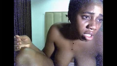 Snapshot of yourfavcamgirl_ chatting on 09-13-25, 05:51 favcamgirl online show from 09-13-25, 05:51