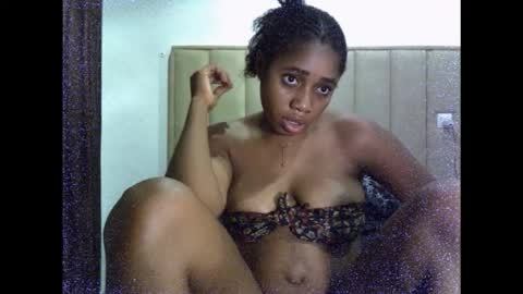 Snapshot of yourfavcamgirl_ chatting on 09-23-25, 08:23 favcamgirl online show from 09-23-25, 08:23