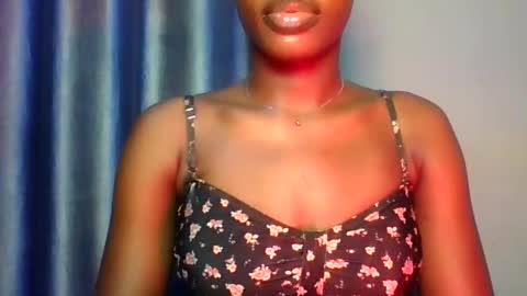 Snapshot of yourfavcamgirl_ chatting on 01-09-26, 06:38 favcamgirl online show from 01-09-26, 06:38