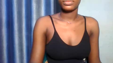 Snapshot of yourfavcamgirl_ chatting on 01-16-26, 05:33 favcamgirl online show from 01-16-26, 05:33