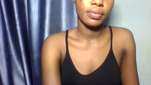 Snapshot of yourfavcamgirl_ chatting on 02-01-26, 05:06 favcamgirl online show from 02-01-26, 05:06