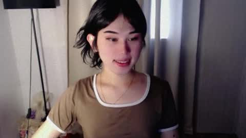 Snapshot of yourfavorateella chatting on 09-13-25, 02:22 PrettyElla online show from 09-13-25, 02:22