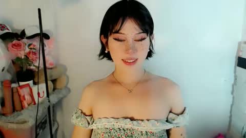 Snapshot of yourfavorateella chatting on 12-01-25, 05:18 PrettyElla online show from 12-01-25, 05:18