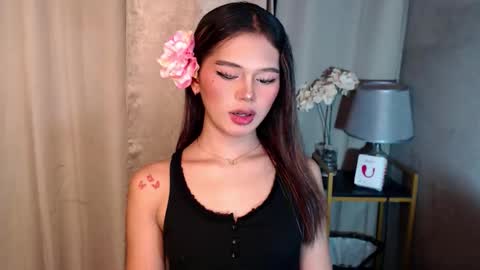 Snapshot of yourfavoratesunshine chatting on 11-05-25, 10:48 Sunshine online show from 11-05-25, 10:48