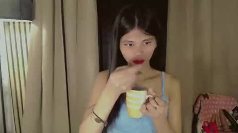 Vivian online show from 03-08-26, 10:02