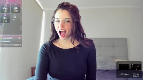 Snapshot of yourfreakygirl chatting on 09-08-25, 07:35 Helena online show from 09-08-25, 07:35