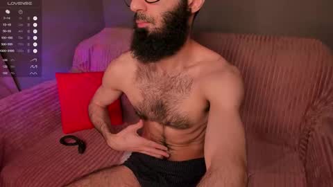 Snapshot of yourhairysecret chatting on 12-17-25, 09:43 HAIRY wants to have a great time online show from 12-17-25, 09:43