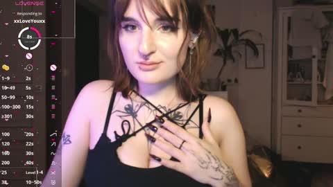 Snapshot of yourhanna_ chatting on 05-21-26, 09:44 hanna online show from 05-21-26, 09:44