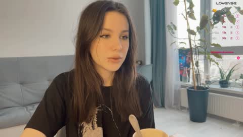 Aida online show from 12-19-24, 05:18