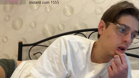 Chris online show from 01-04-25, 07:24