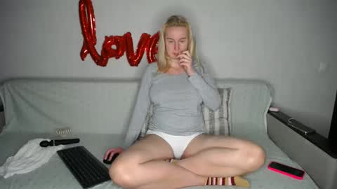 Iamyourdream online show from 03-04-25, 10:38