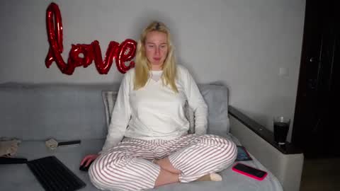 Iamyourdream online show from 03-06-25, 11:09