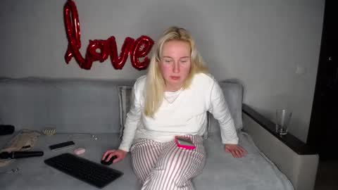 Iamyourdream online show from 03-07-25, 02:36