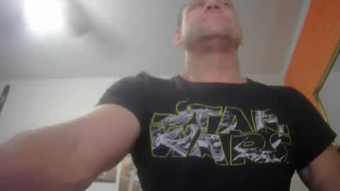 Snapshot of yourhusband987 chatting on 10-27-25, 12:20 yourhusband987 online show from 10-27-25, 12:20