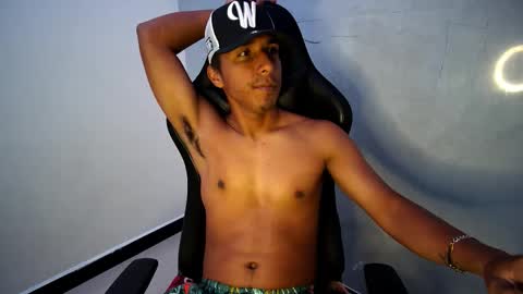 Snapshot of yourlatinmamba chatting on 10-20-25, 03:40 Your Latin Mamba online show from 10-20-25, 03:40