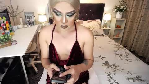 --               online show from 12-14-25, 04:07