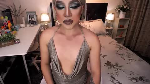 --               online show from 12-17-25, 03:23