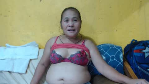 Snapshot of yourlove_regine chatting on 01-22-25, 08:07 Regine online show from 01-22-25, 08:07