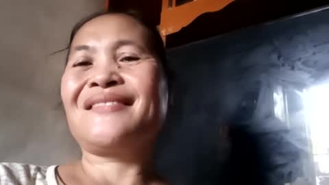 Snapshot of yourlove_regine chatting on 01-25-25, 07:38 Regine online show from 01-25-25, 07:38