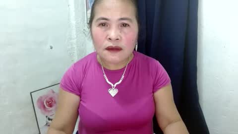 Snapshot of yourlove_regine chatting on 09-26-25, 01:09 Regine online show from 09-26-25, 01:09