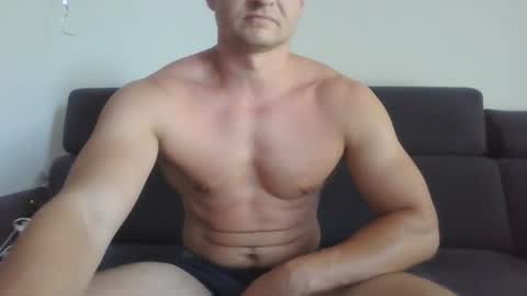 Snapshot of yourmanofmystery chatting on 08-02-26, 12:14 Yourmanofmystery online show from 08-02-26, 12:14