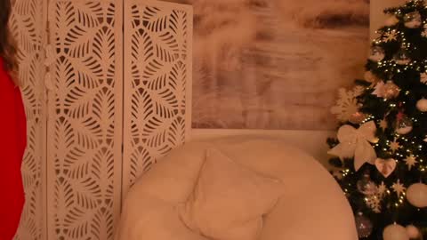 Sarah online show from 12-14-24, 08:08