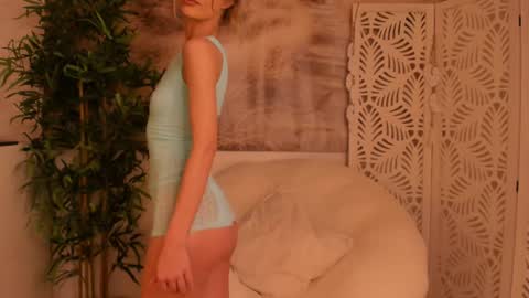 Sarah online show from 01-28-25, 08:26