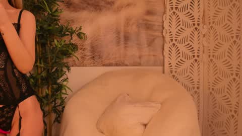 Sarah online show from 03-07-25, 02:15