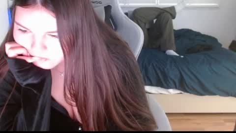 yourmila1 online show from 02-19-26, 11:12